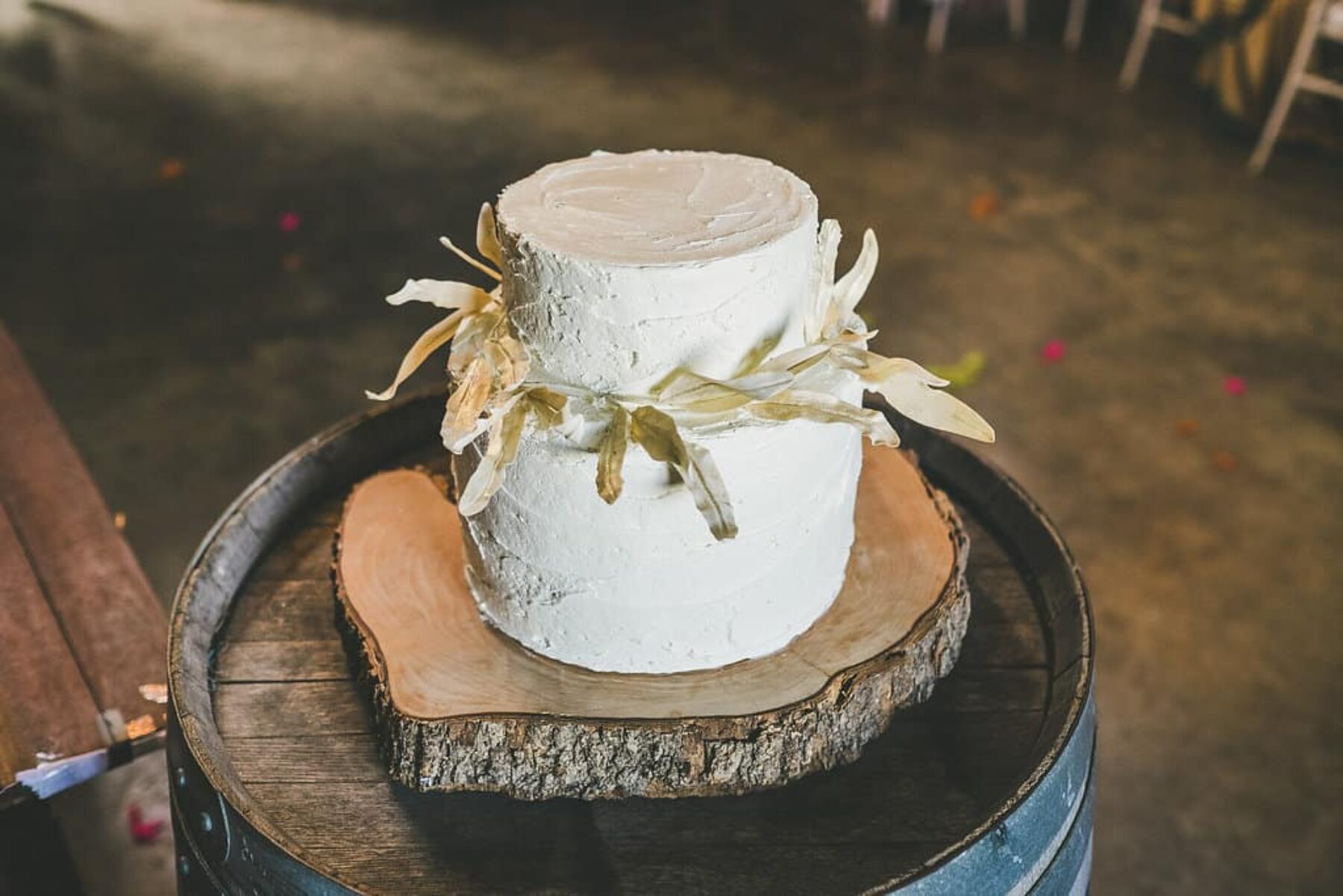 Simple rustic wedding cake