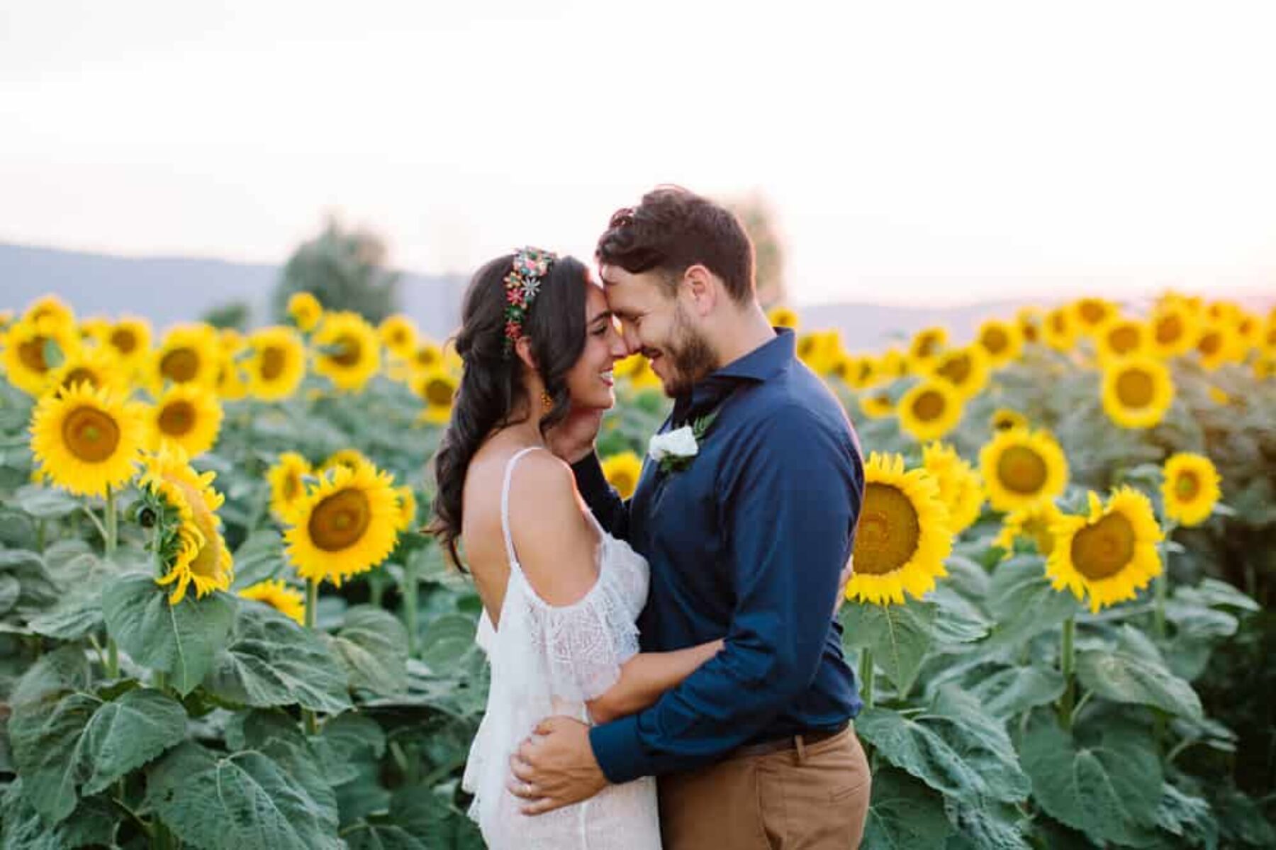 Sunflower field wedding / Photography by Brooke Adams
