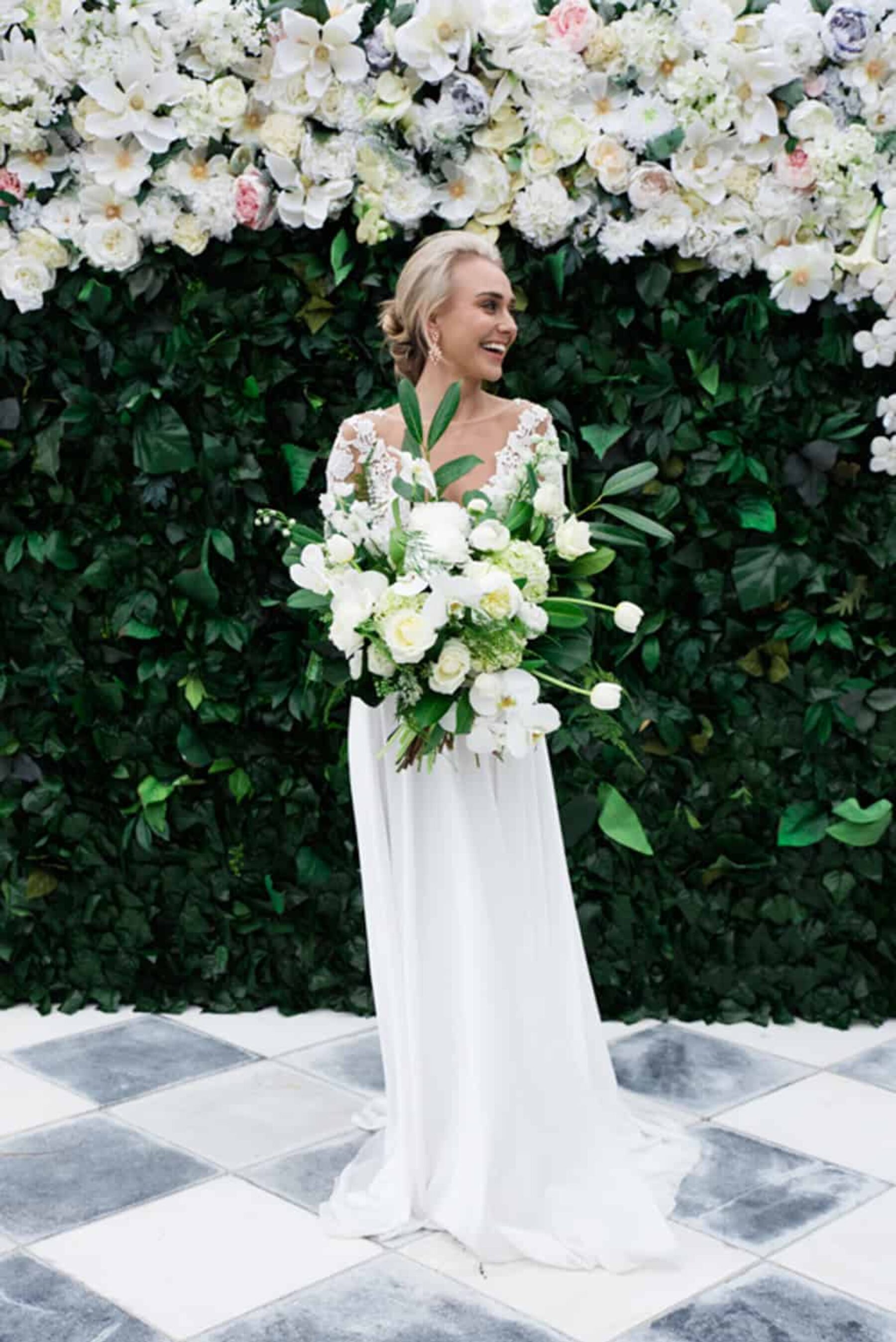 Modern green and white bouquet