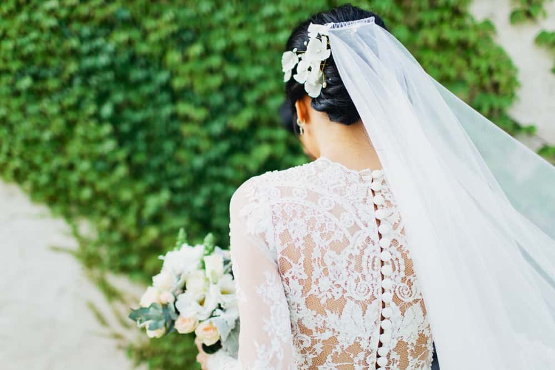 Yaki Ravid wedding dress