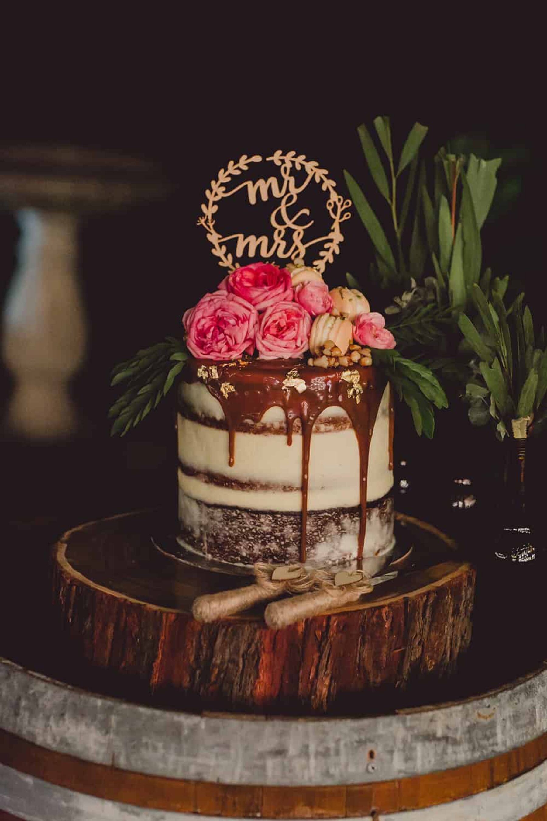 chocolate drip wedding cake by Tome