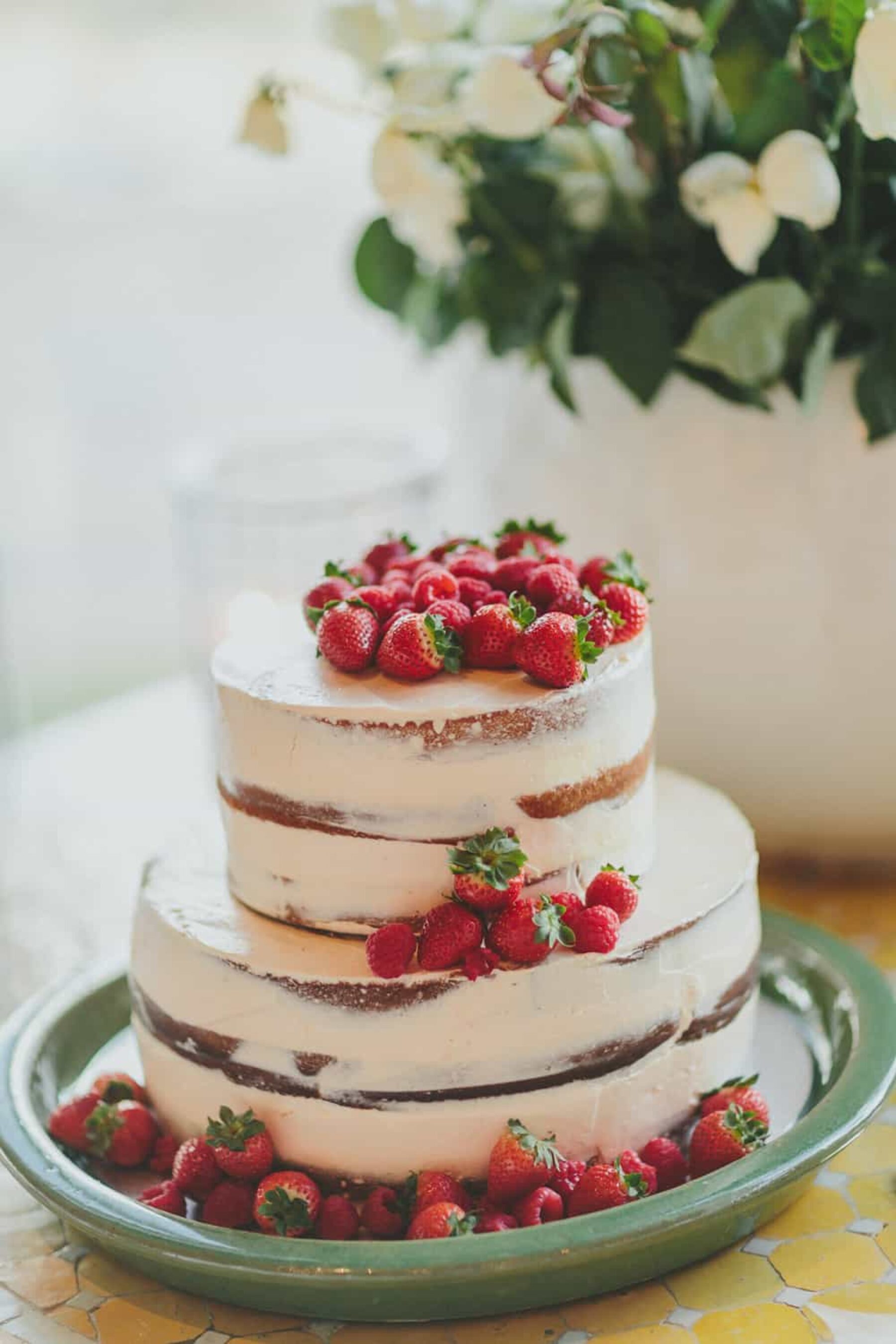 simple layer cake with strawberries