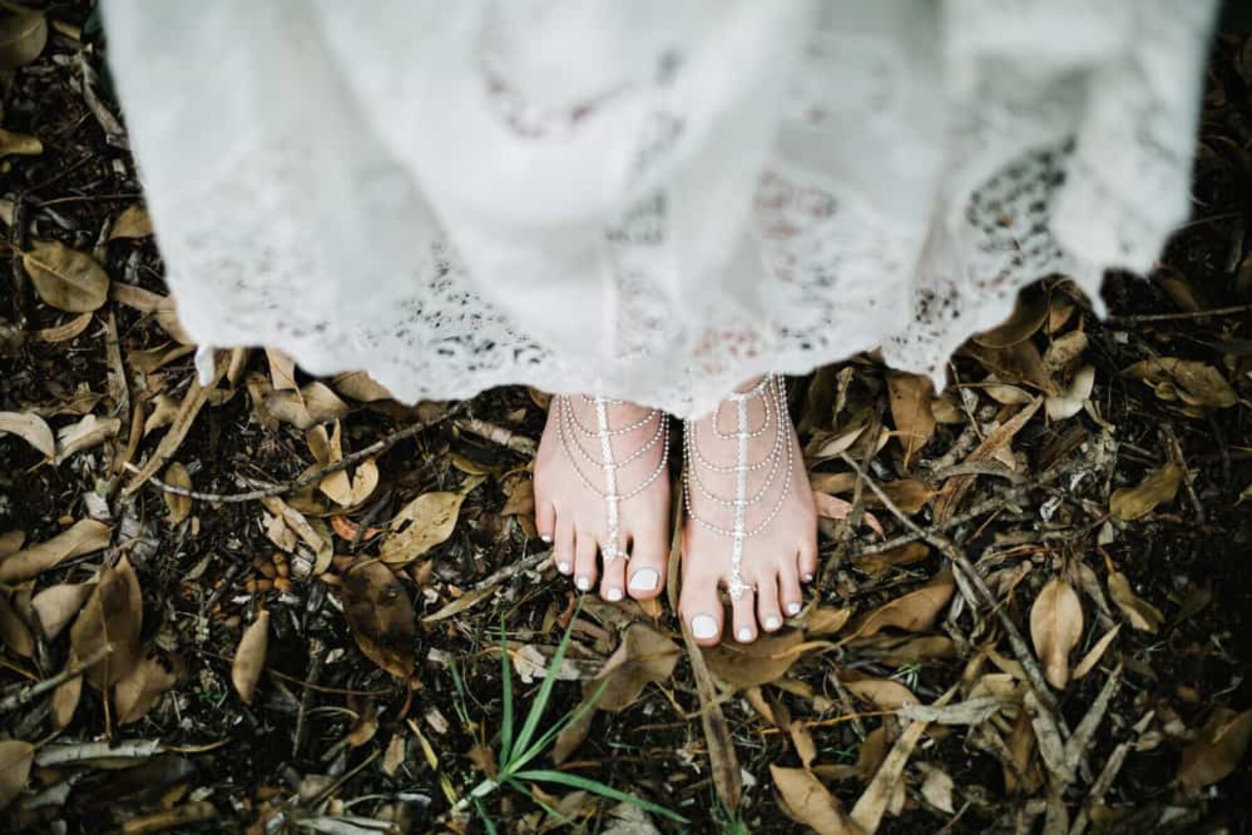 boho bride in Rue de Seine and barefoot sandals