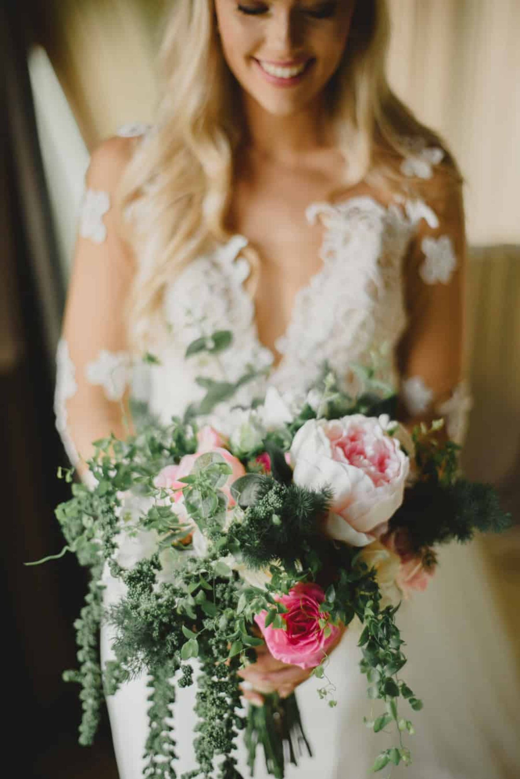 unstructured bridal bouquet