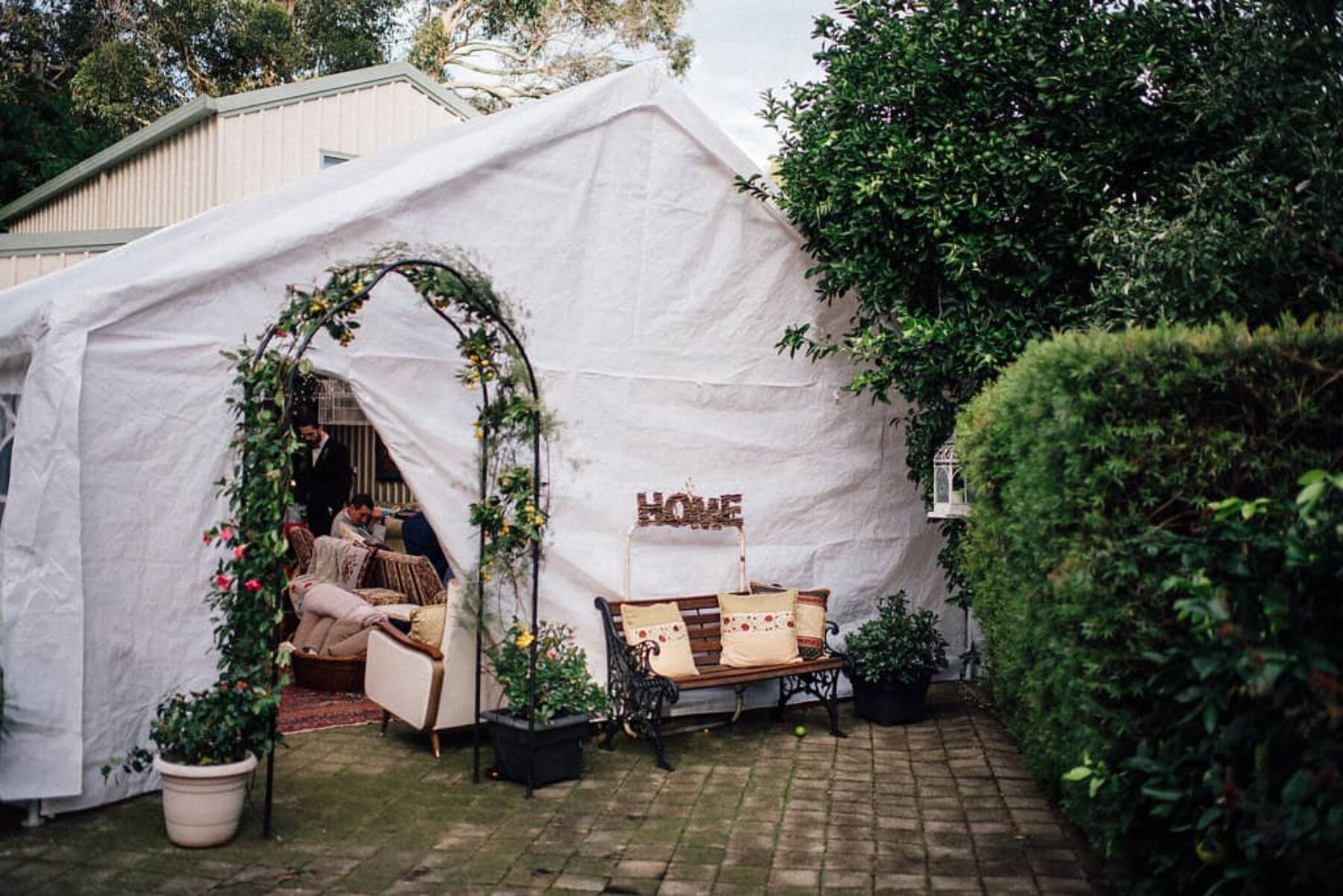 Quirky backyard wedding on a budget - photography by Fiona Vail