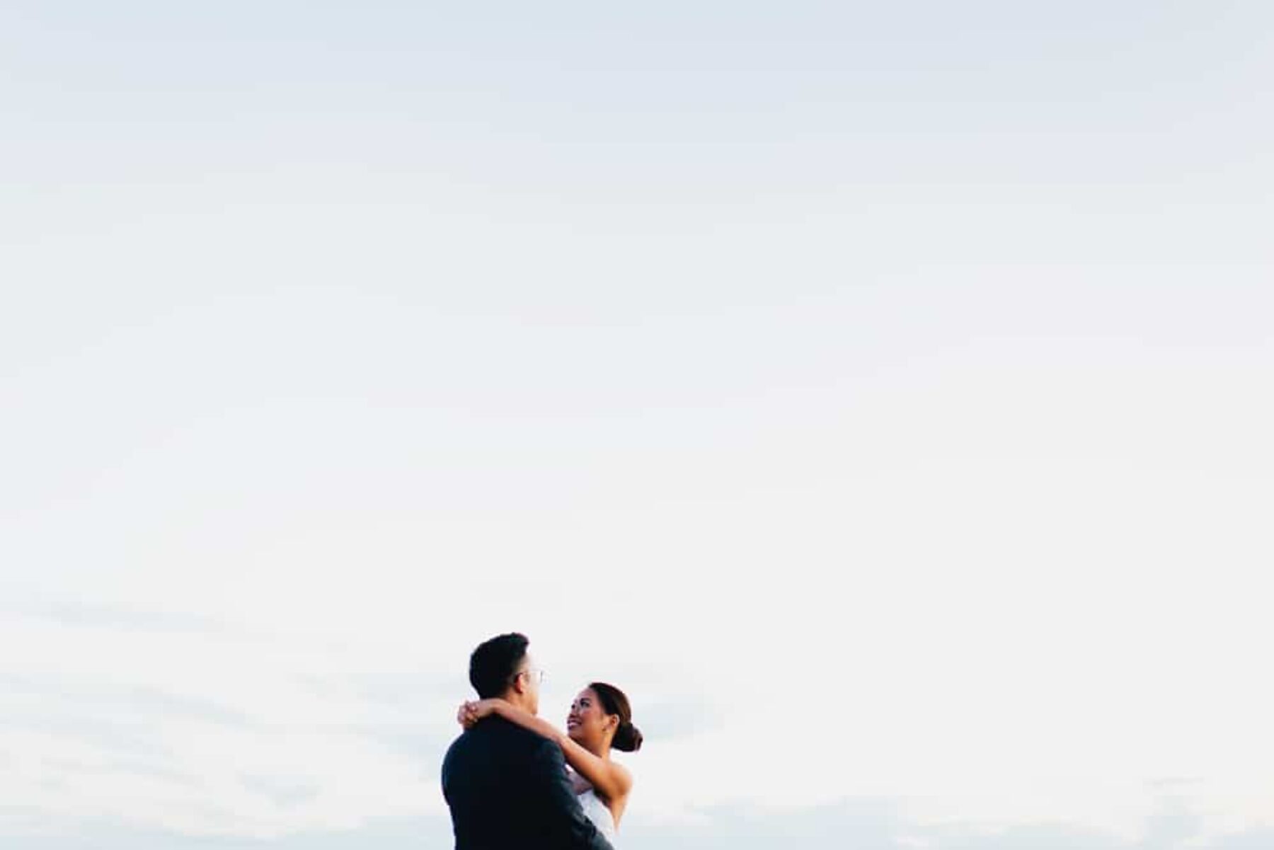 Modern Melbourne wedding at Circa - photography by Sayher Heffernan