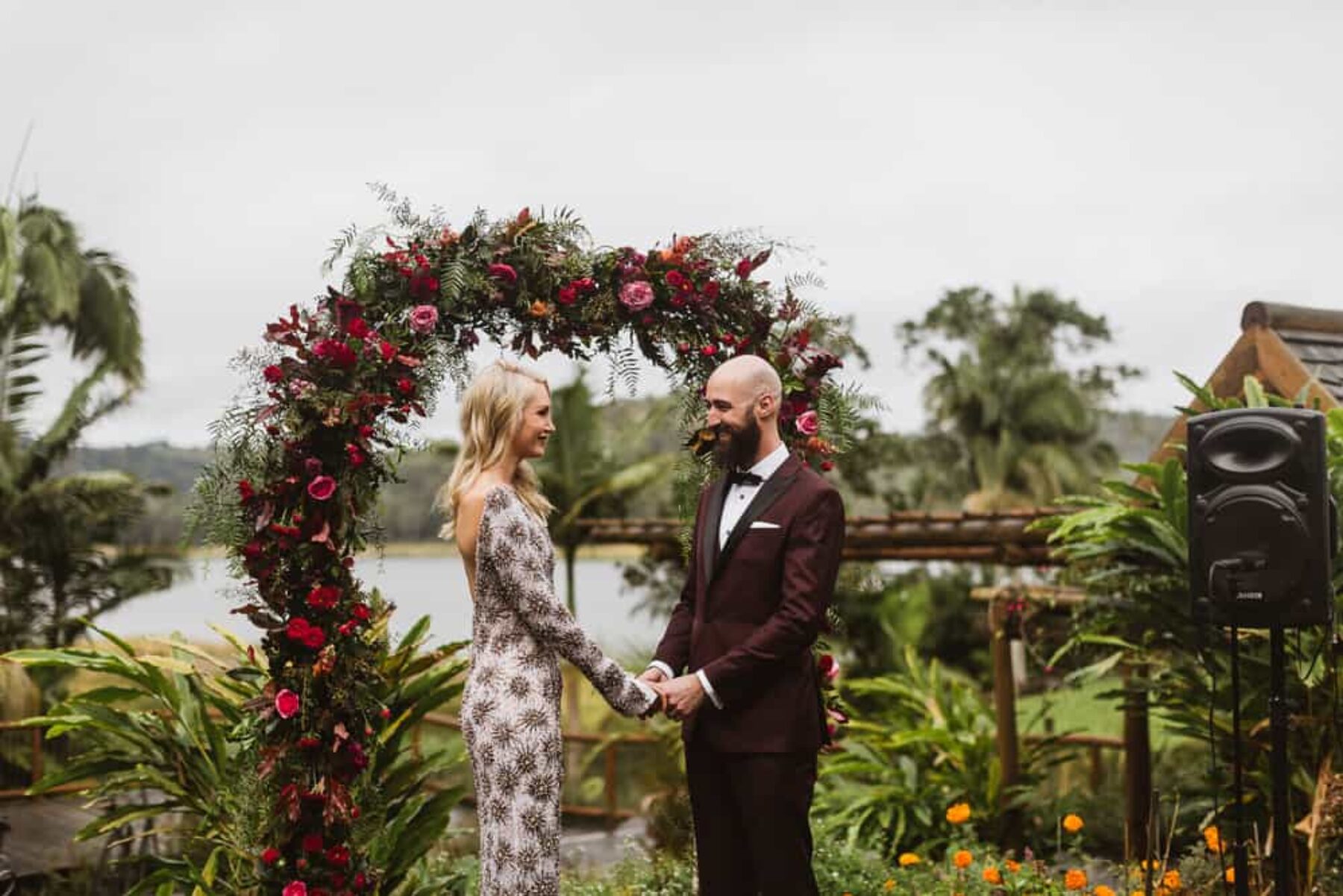 relaxed rainforest wedding at Secrets on the Lake Montville QLD - photography by Janneke Storm