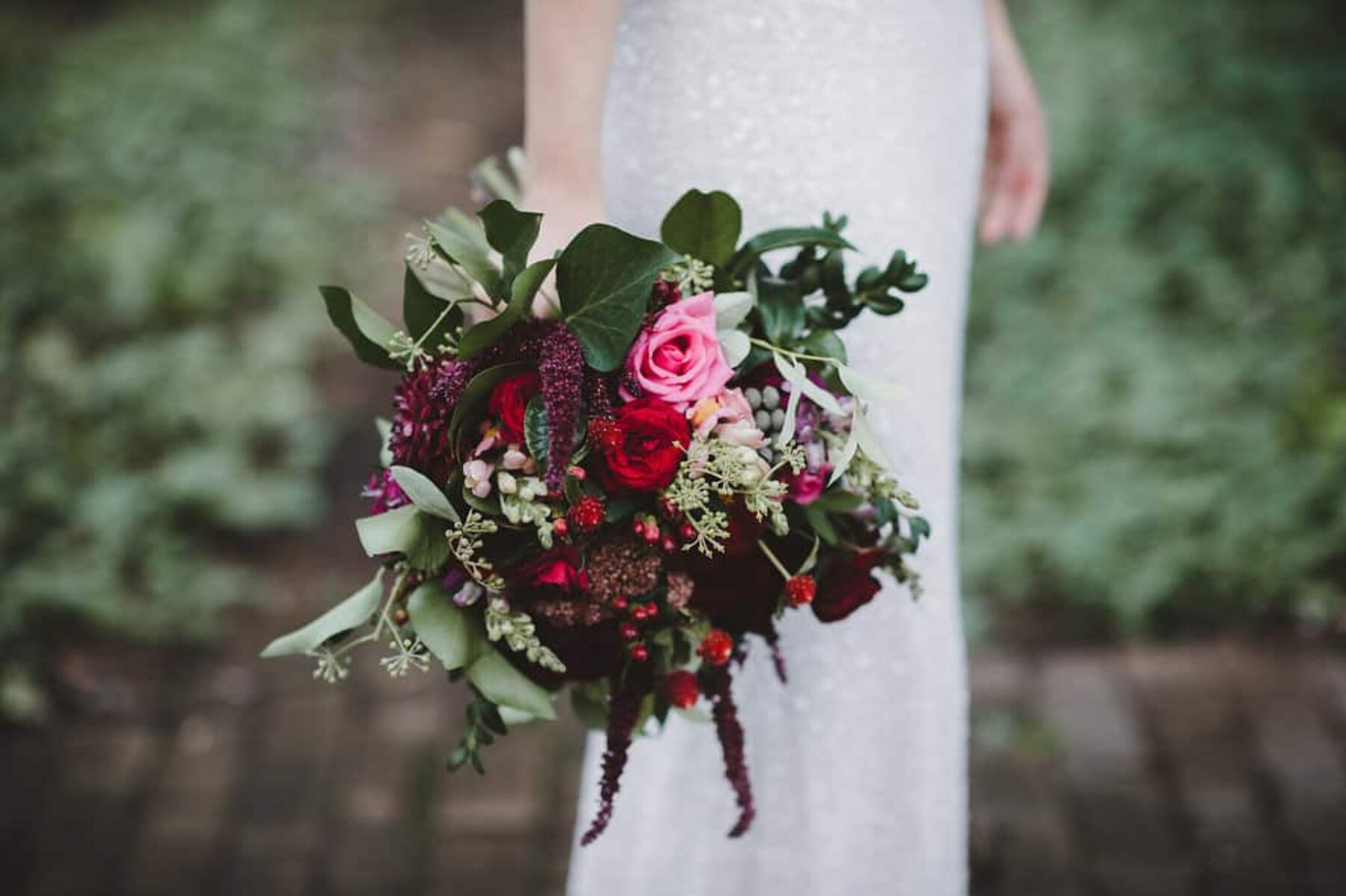 berry-toned wedding bouquet
