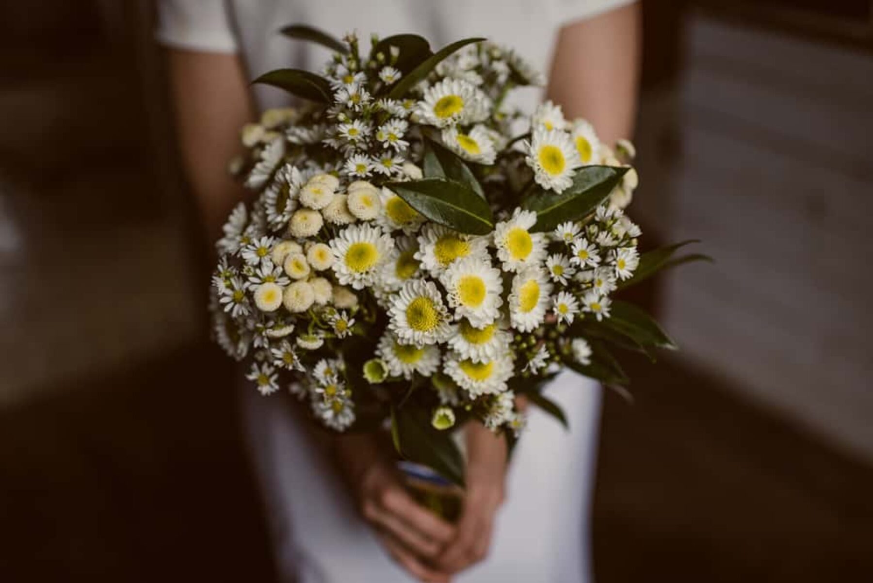 simply daisy wedding bouquet