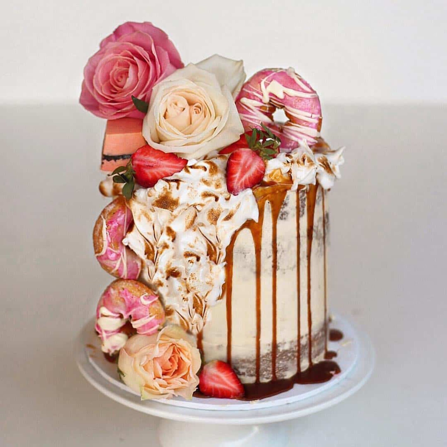creative-wedding-cake-perth-wa-10
