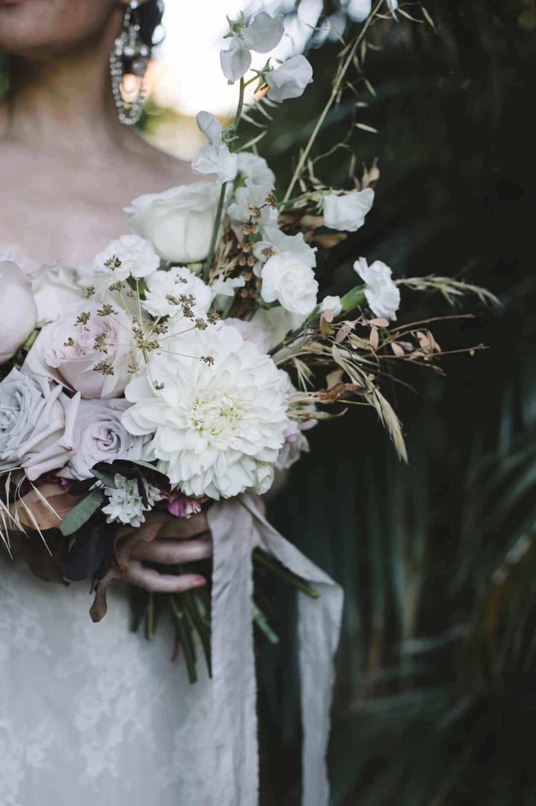 unstructured bouquet in muted pink hues
