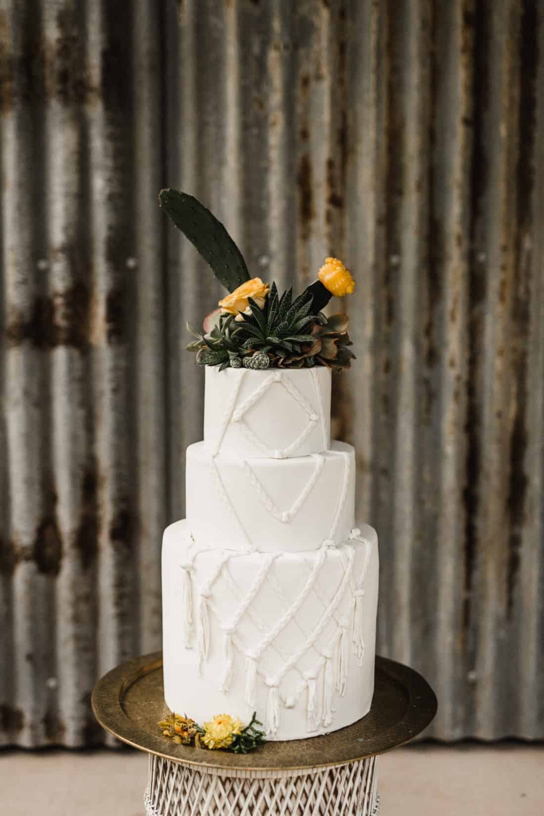 macrame inspired wedding cake