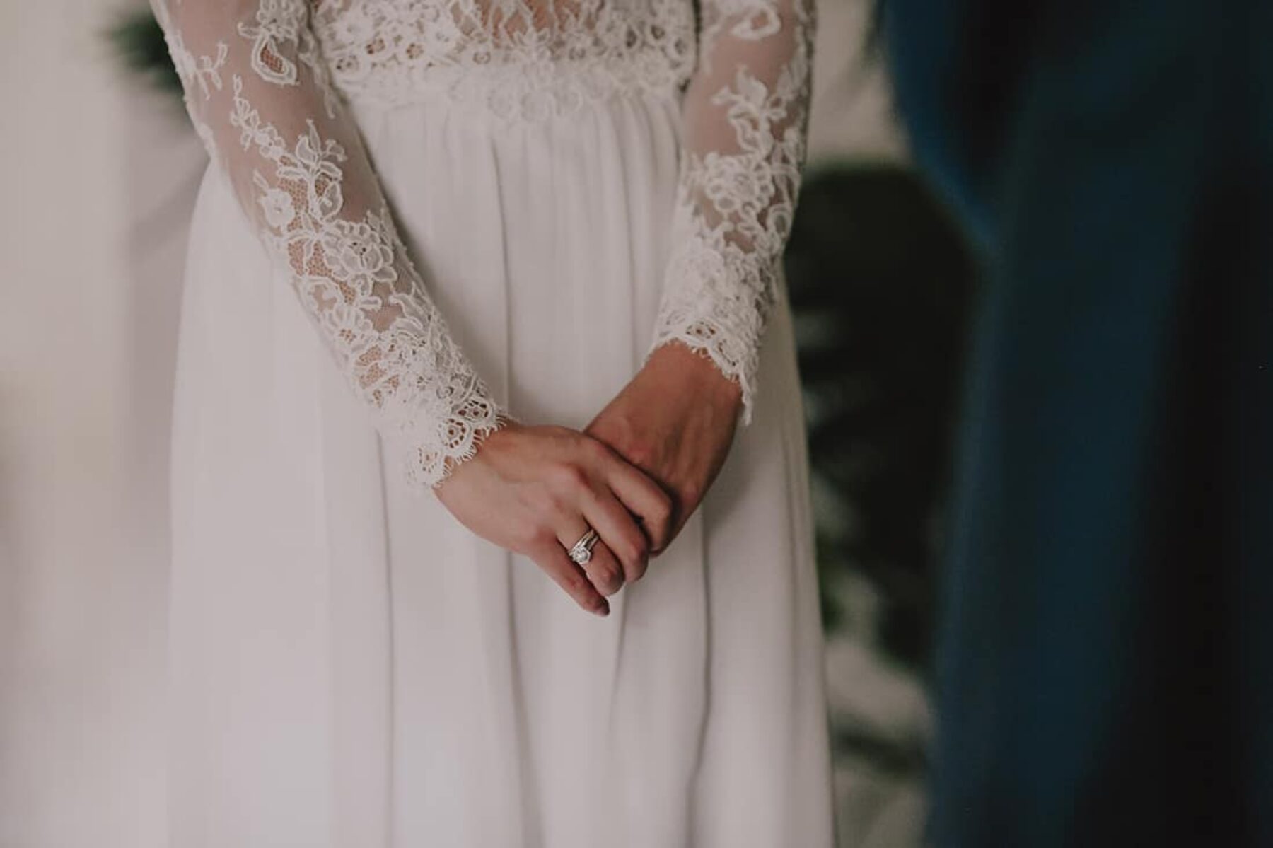 Modern botanical Brisbane wedding - Luke Going Photography
