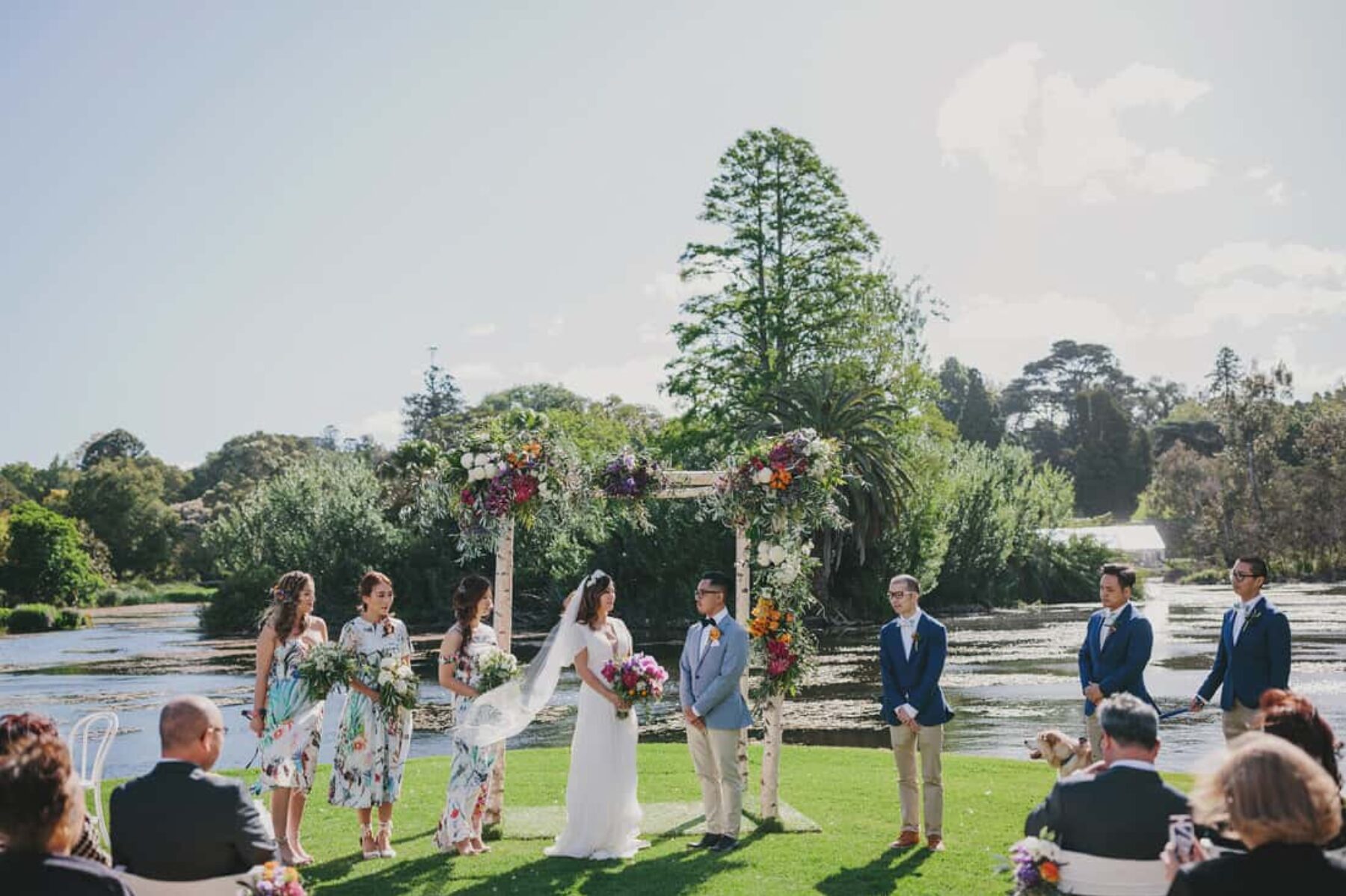 modern + colourful wedding at Melbourne's Botanic Gardens