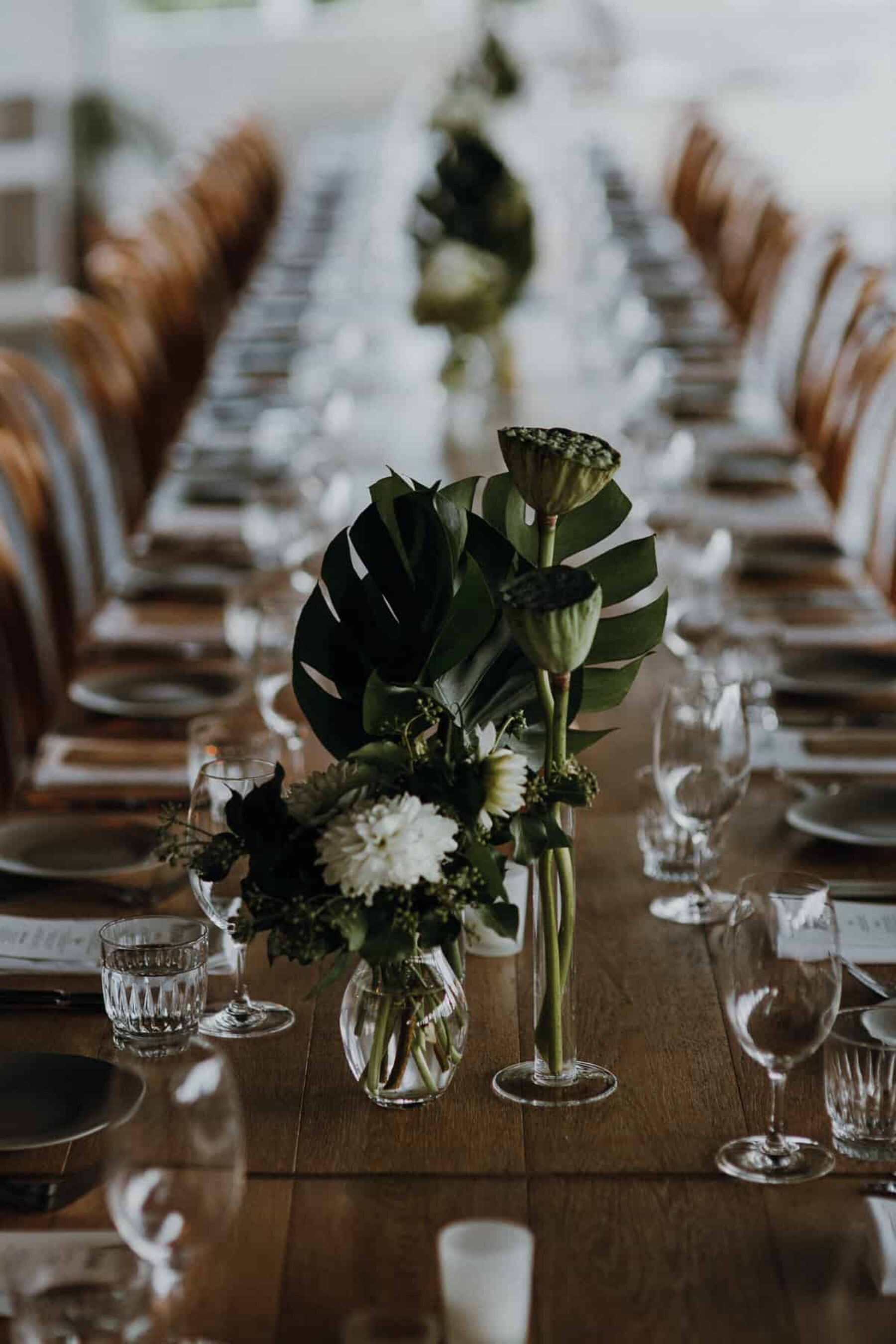 Modern green and white table flowers