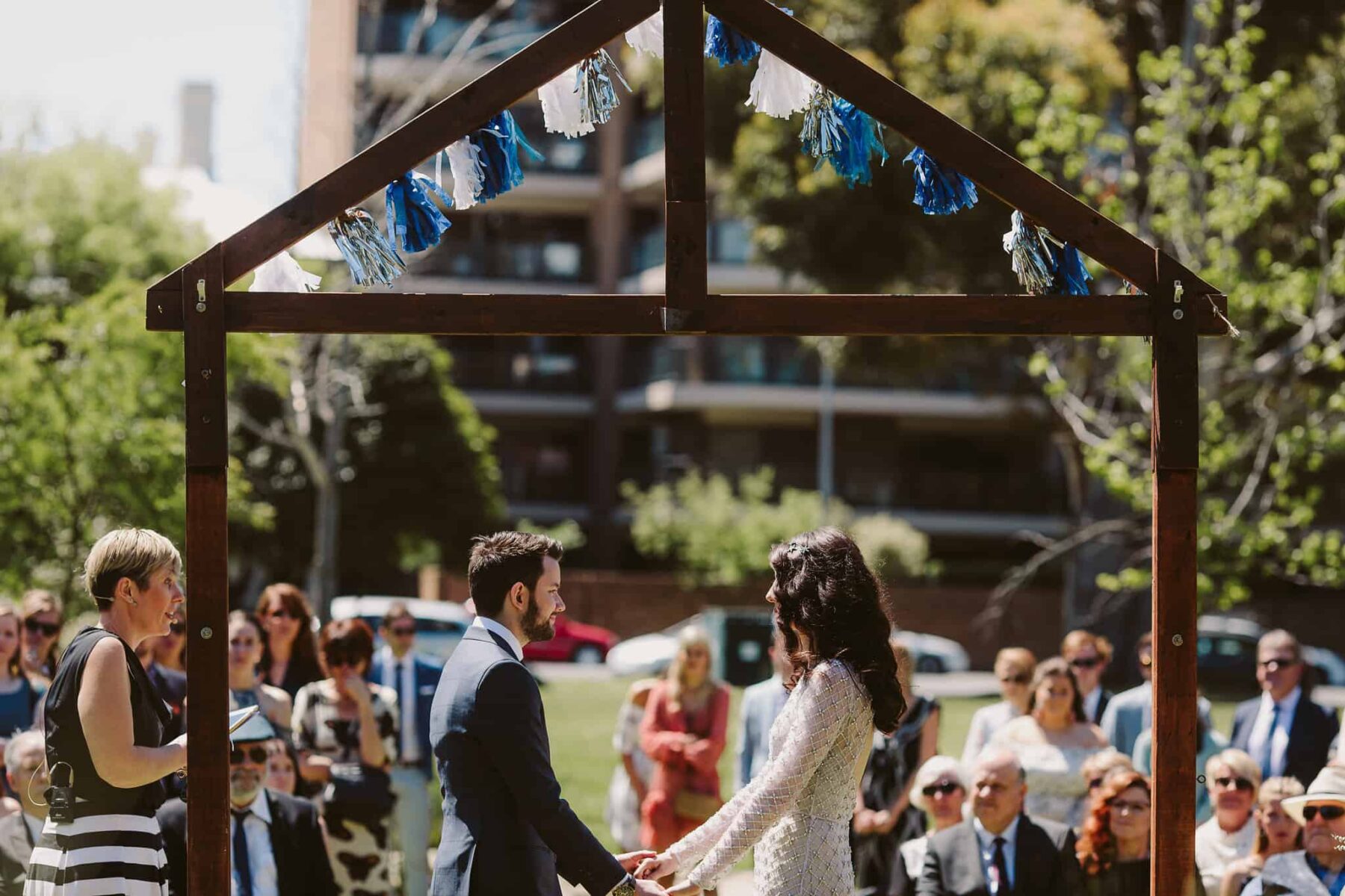 Adelaide wedding in the Veale Gardens