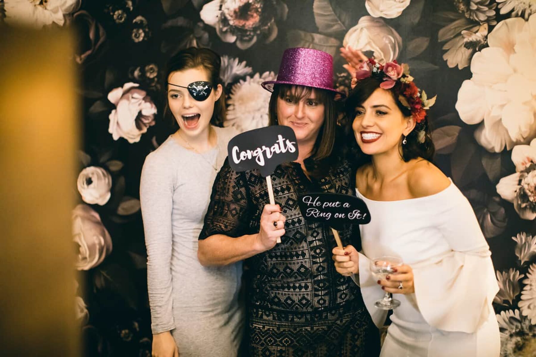 wedding photobooth with props