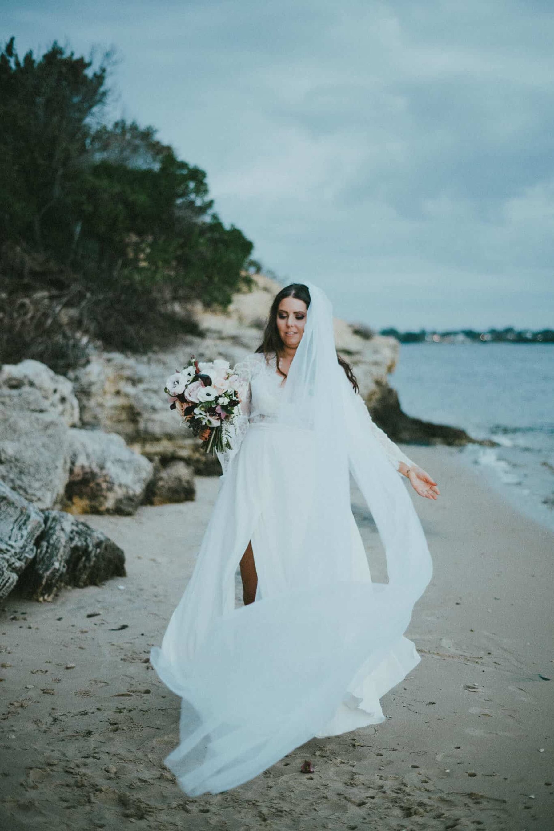 lace robe wedding dress