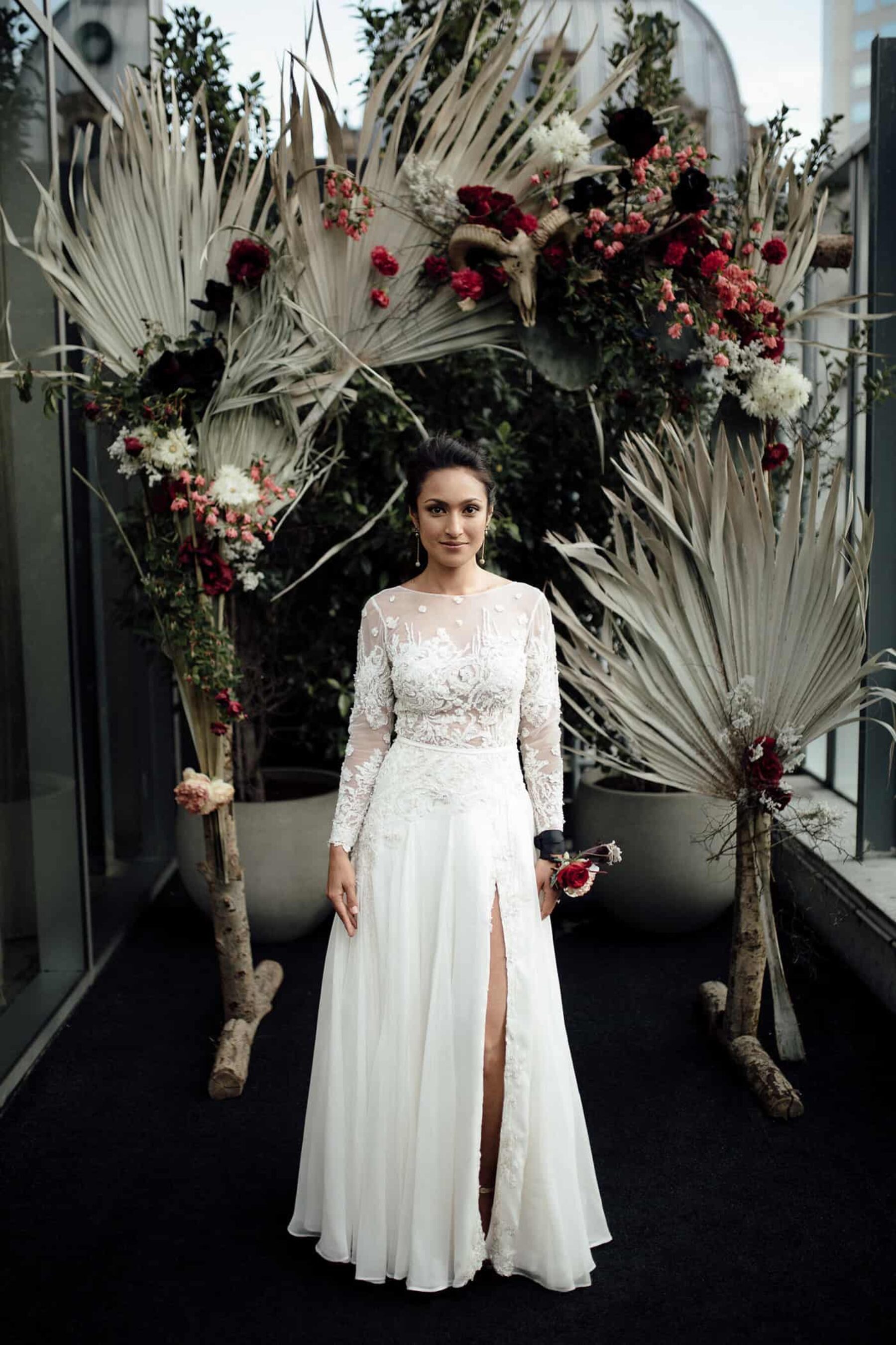 long sleevve lace wedding dress