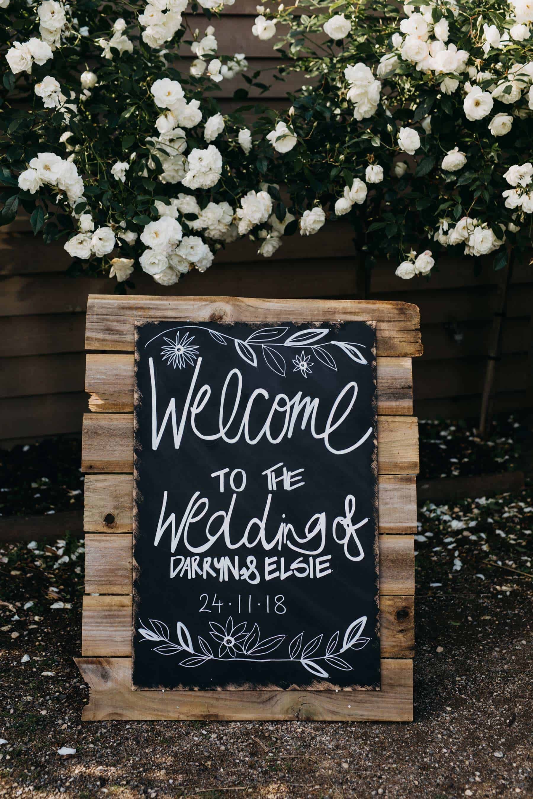 DIY rtimber chalk board wedding sign