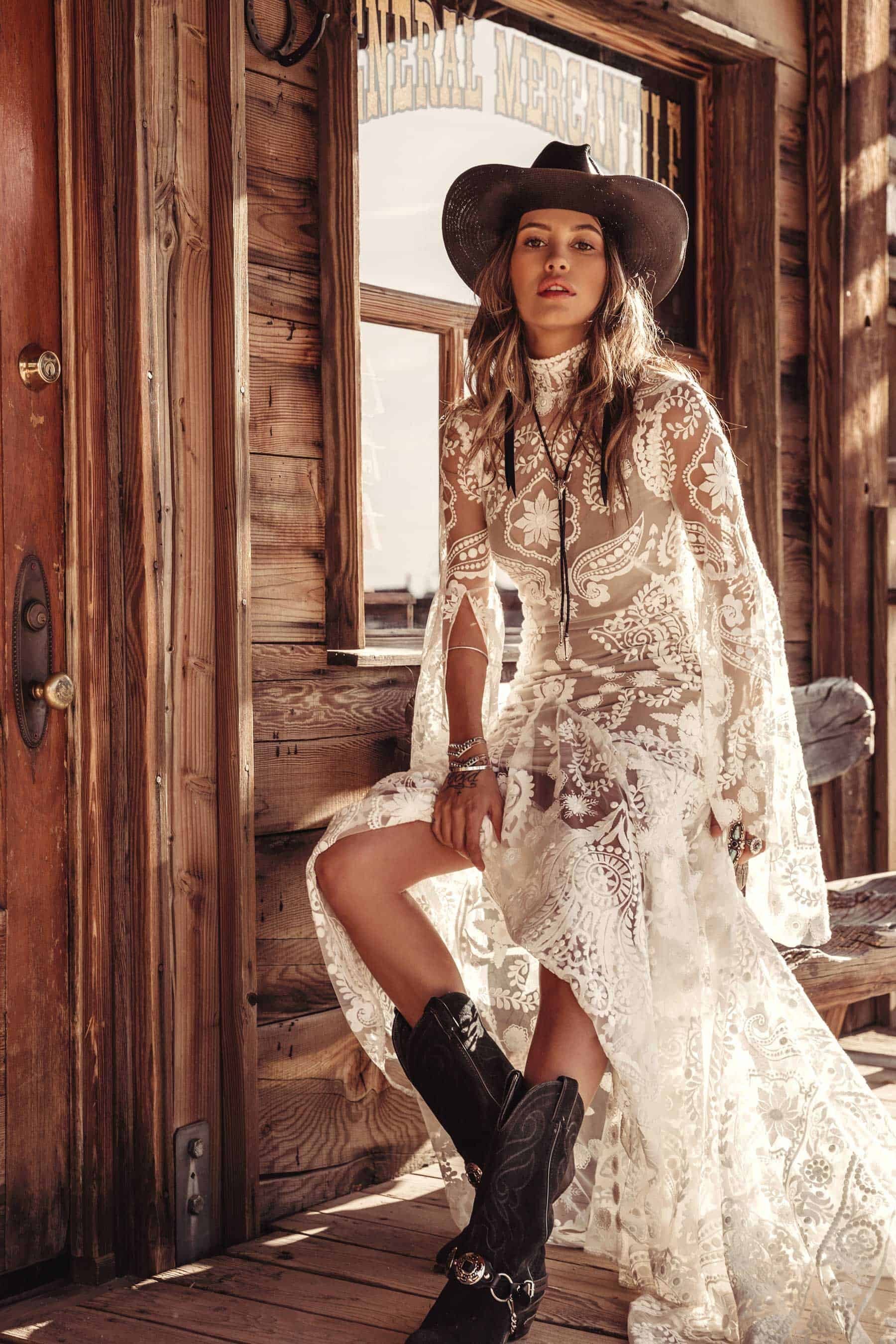 Moonrise Canyon – the Wild New Collection from Rue de Seine Bridal
