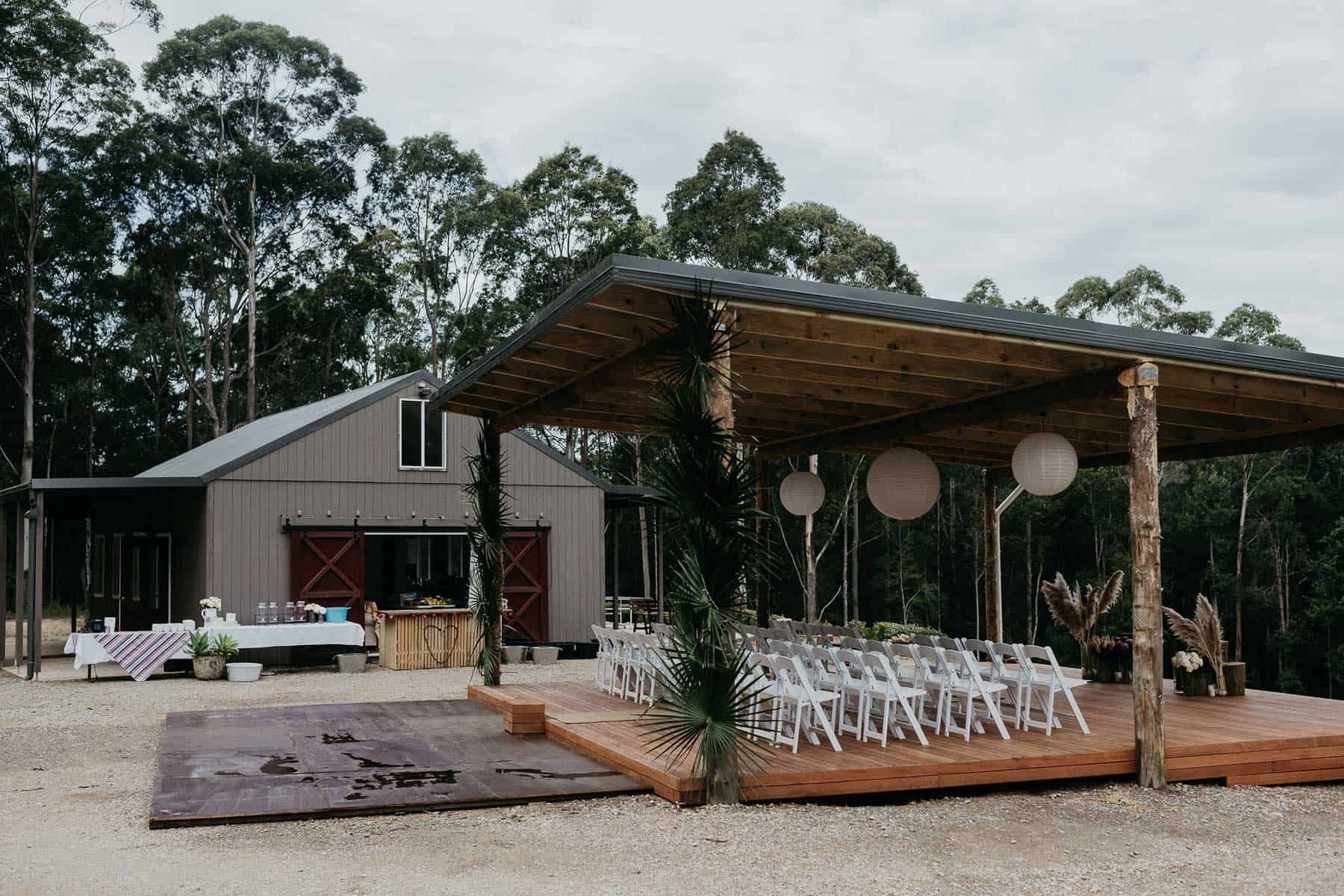 stylish and modern DIY backyard wedding on the South Coast NSW