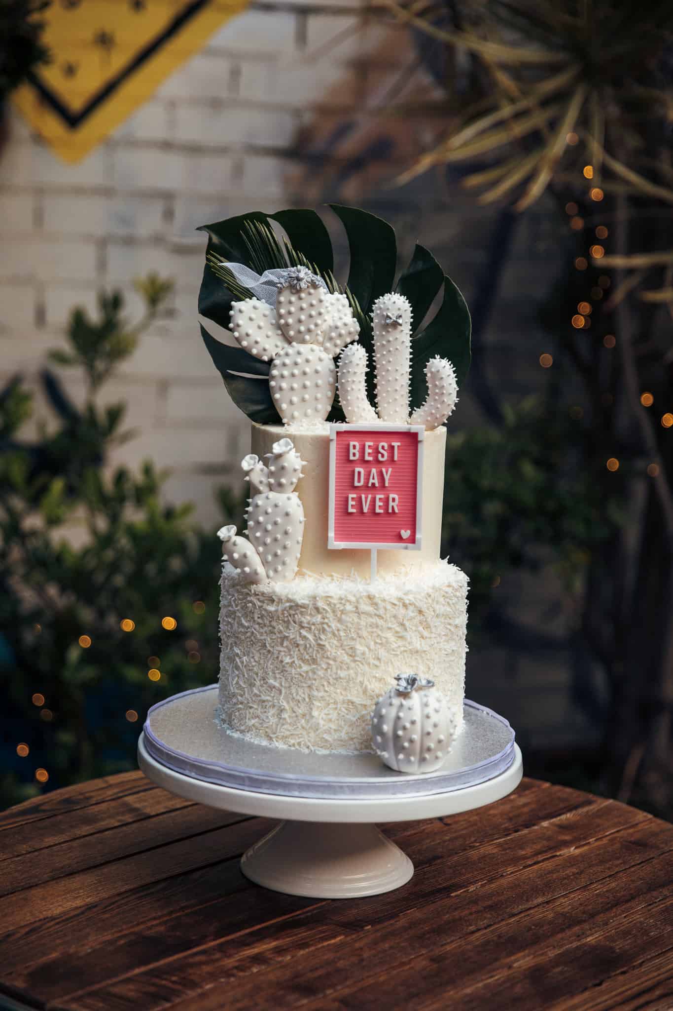 best wedding cakes of 2019 - cactus cake