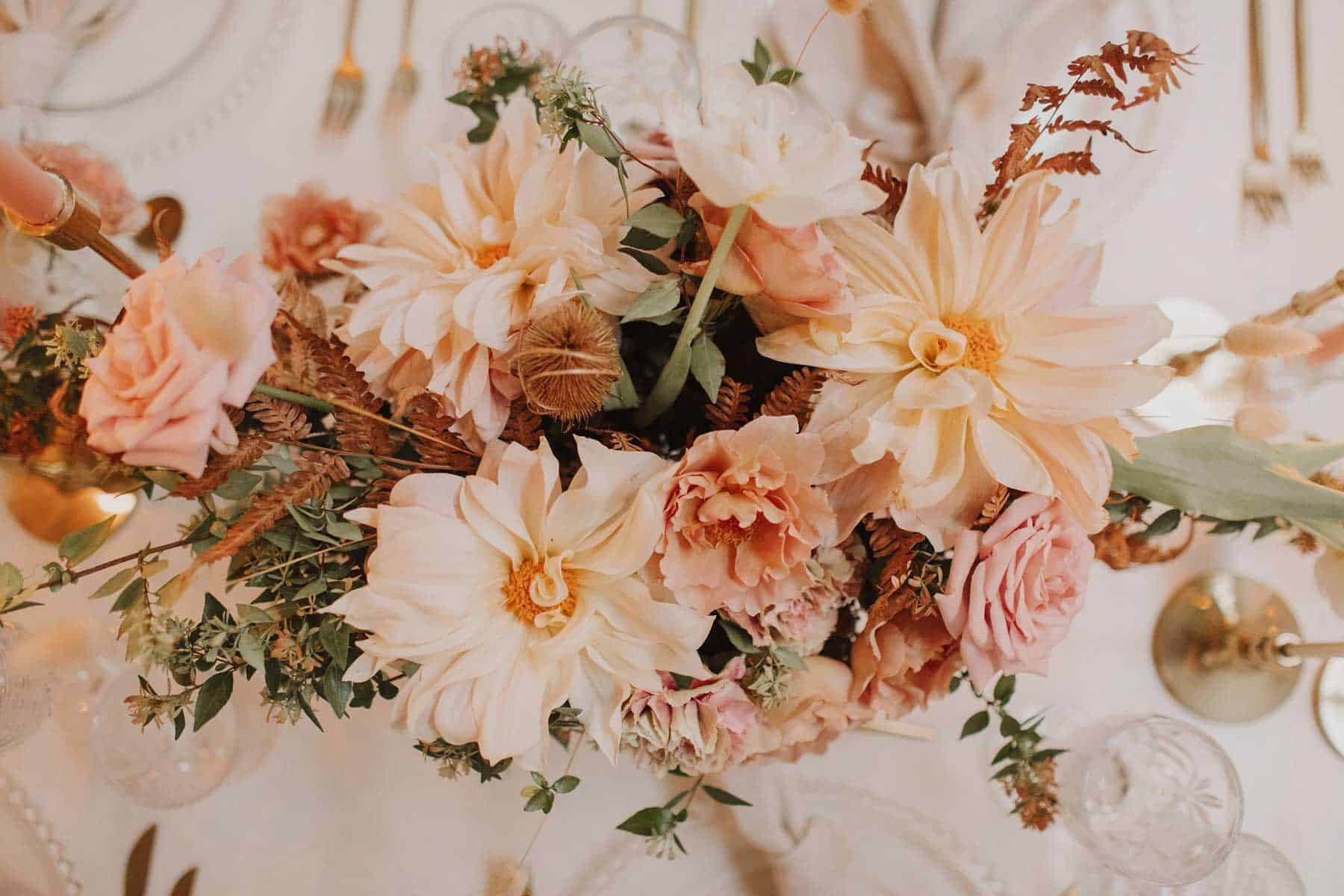 sustainable yet stunning floral wedding inspiration