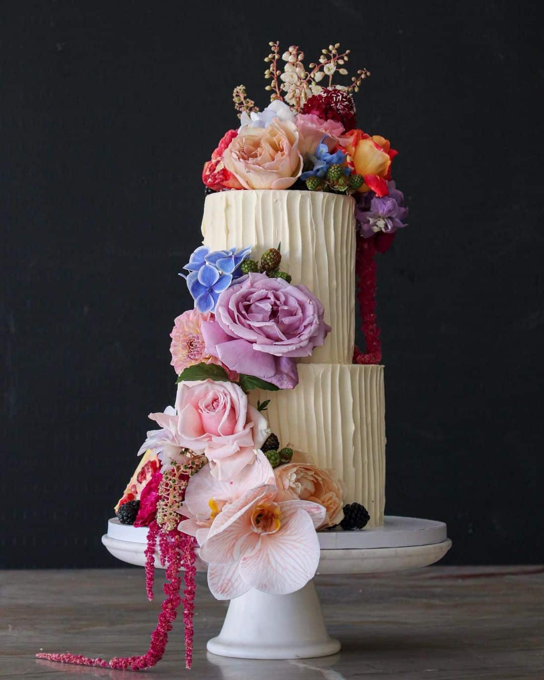 unique creative wedding cake trends 2021